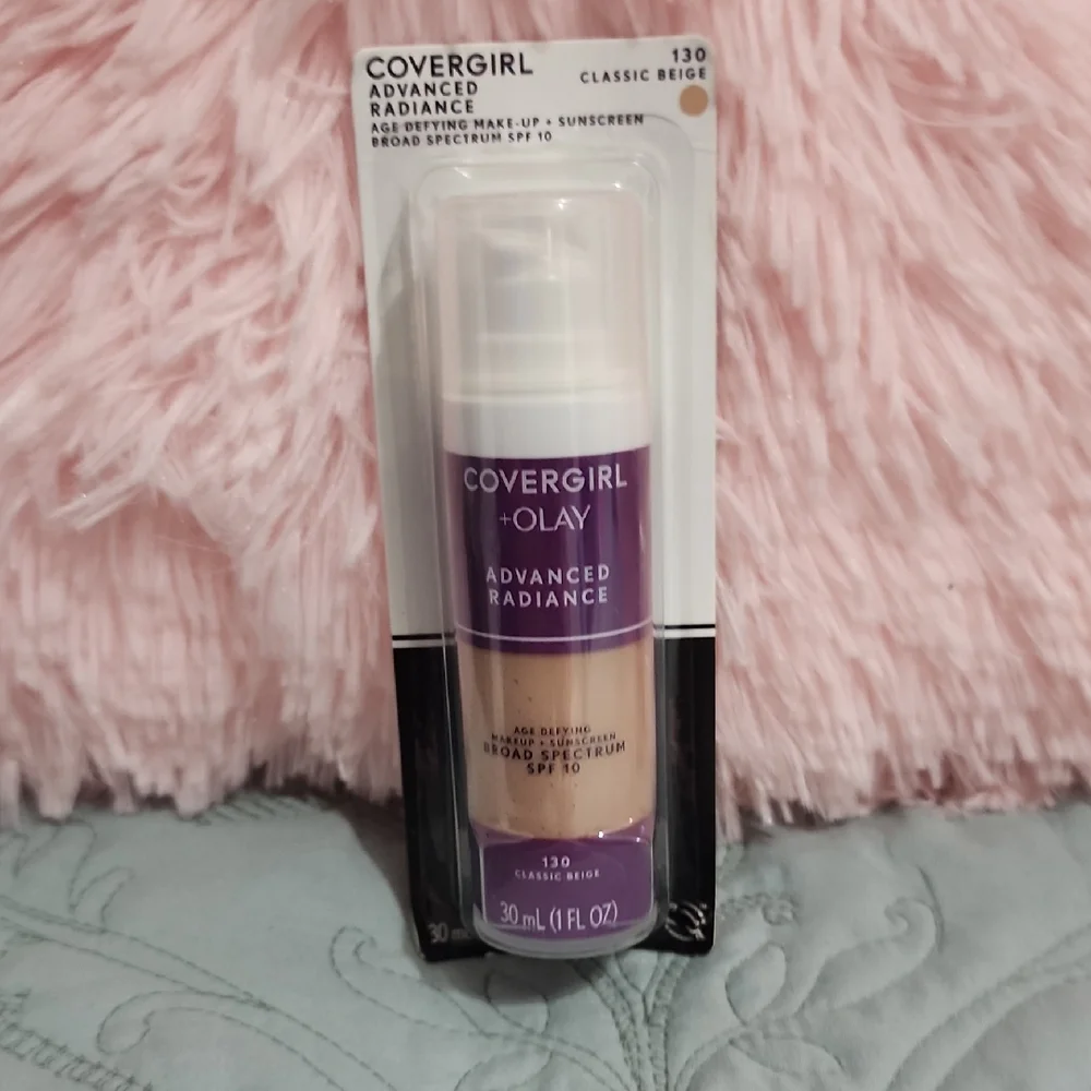 COVERGIRL Cream Foundation Luminous Glow